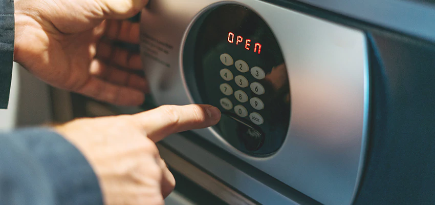 Cash Safe Openers in Hayward, California